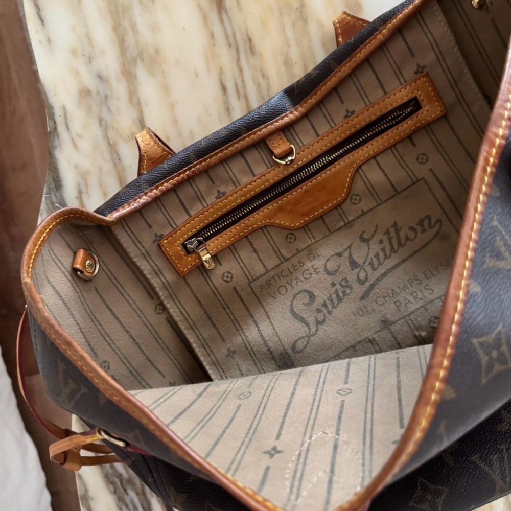 Louis Vuitton Brown Neverfull Tote Iconic Monogram - Picture 4 of 7